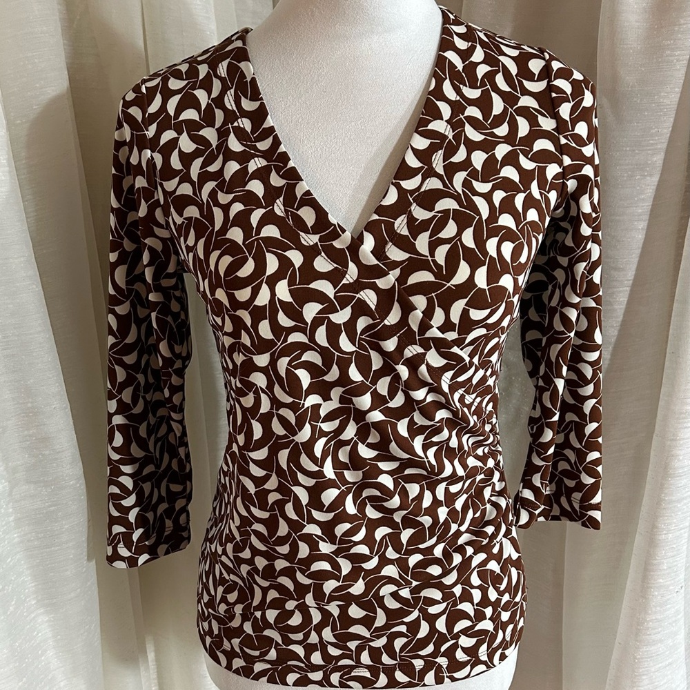 Sigurd Olsen top with a very retro feel pattern.